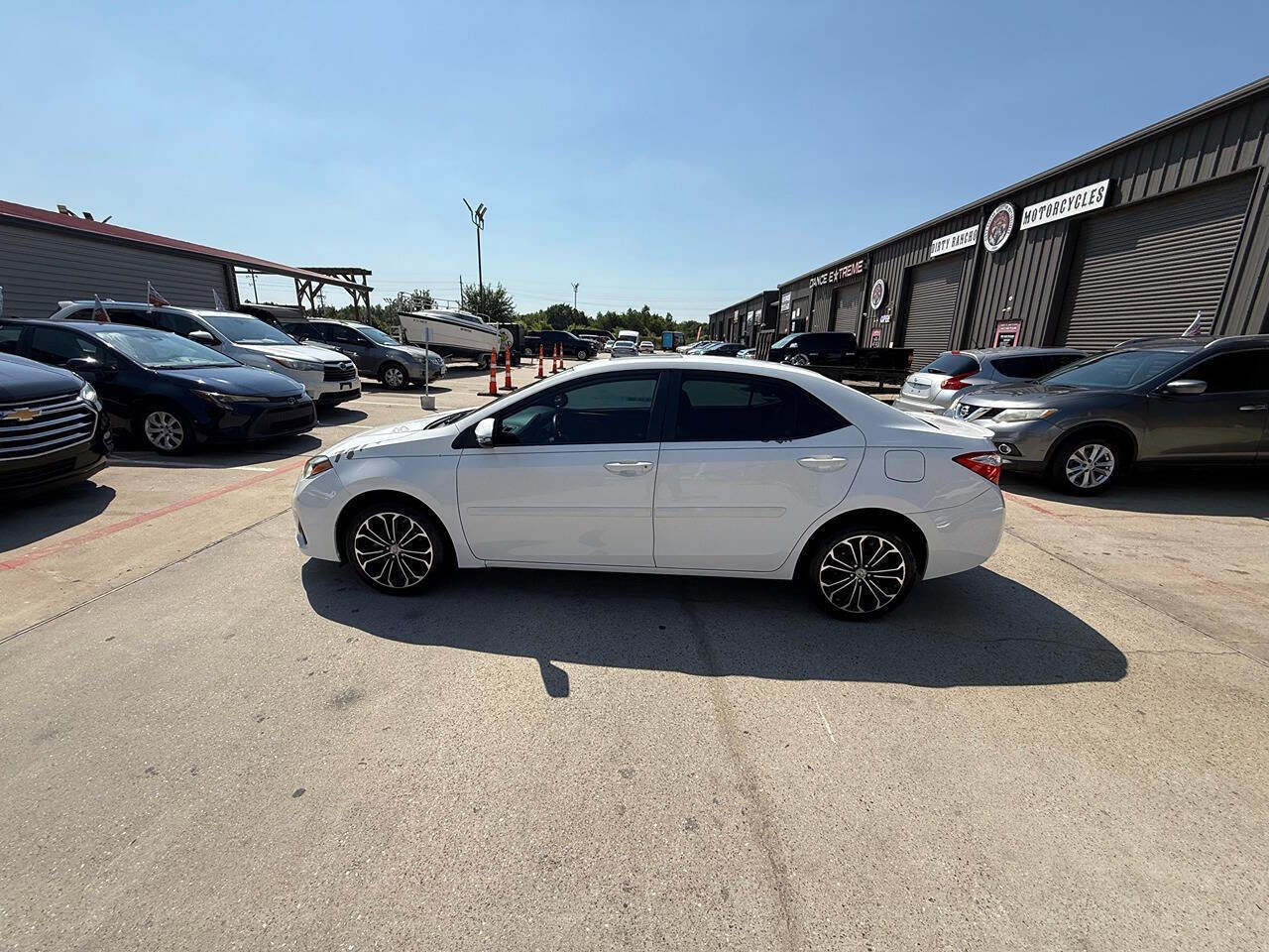 Used 2016 Toyota Corolla S image 2