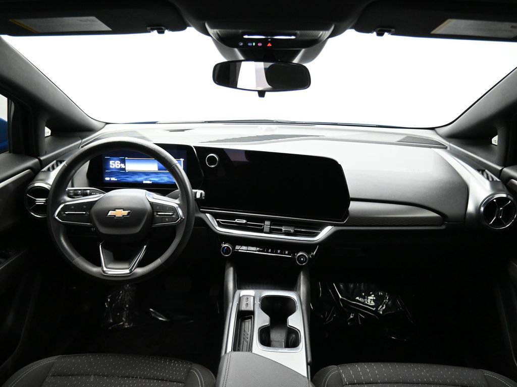 Used 2025 Chevrolet Equinox EV LT image 14