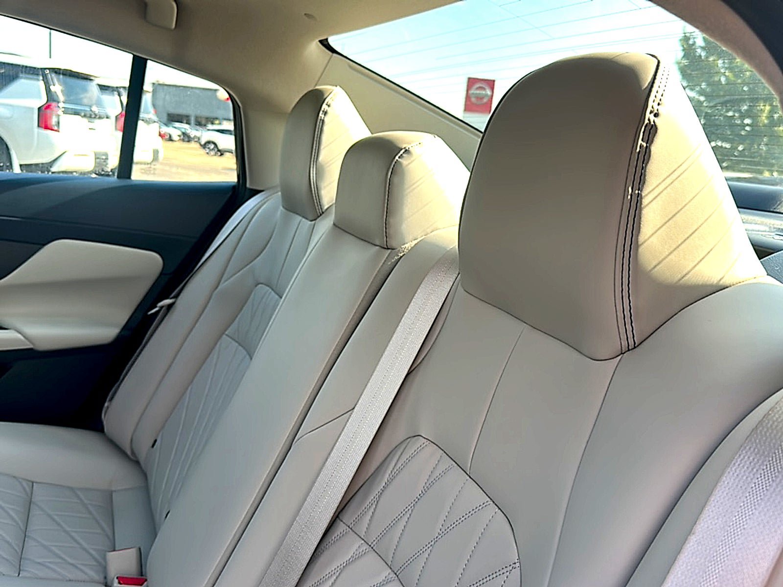 New 2027 Nissan Sentra SL w/ Floor Mat Package FWD image 17