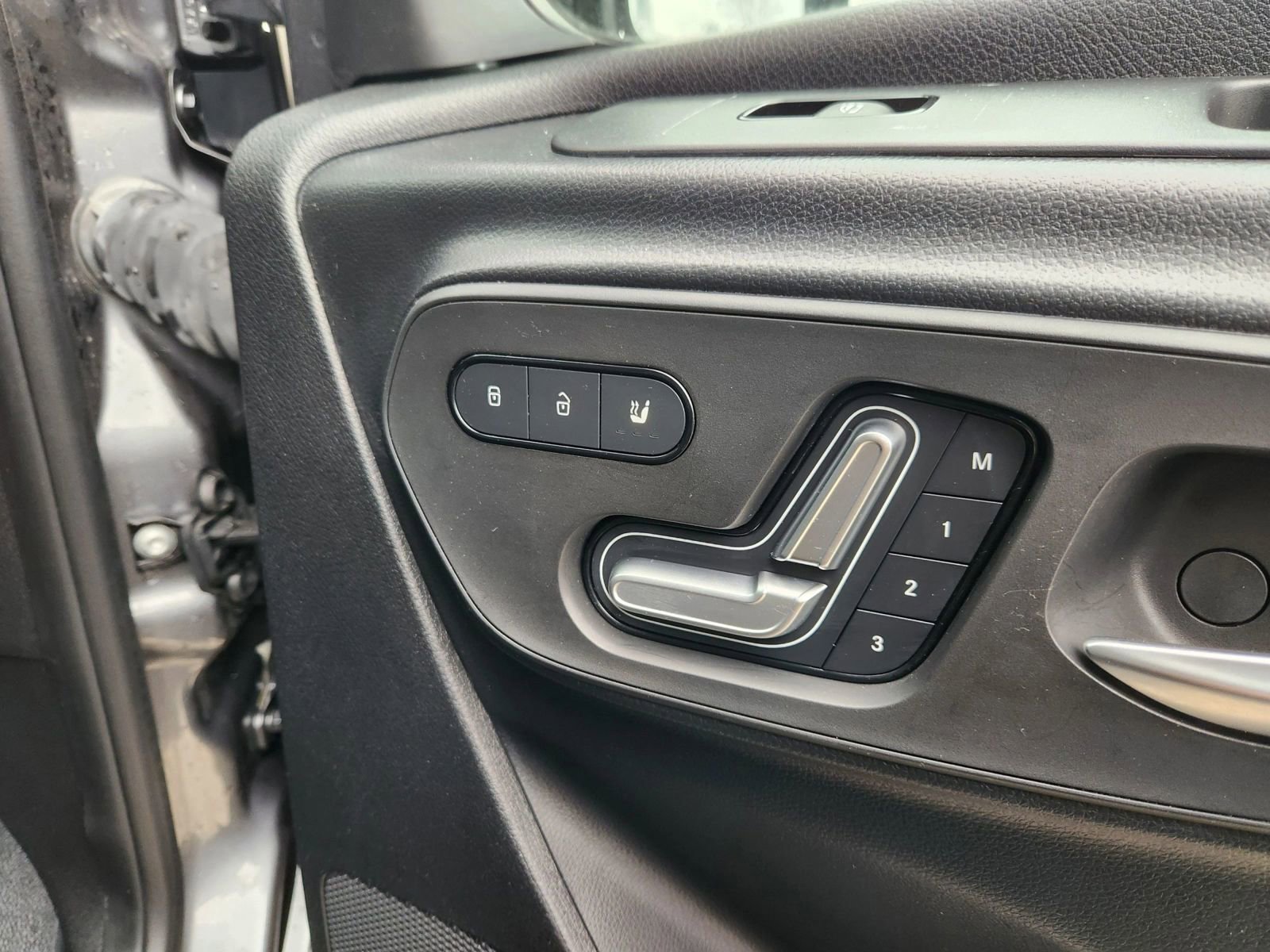 Used 2023 Mercedes-Benz Sprinter 2500 image 55