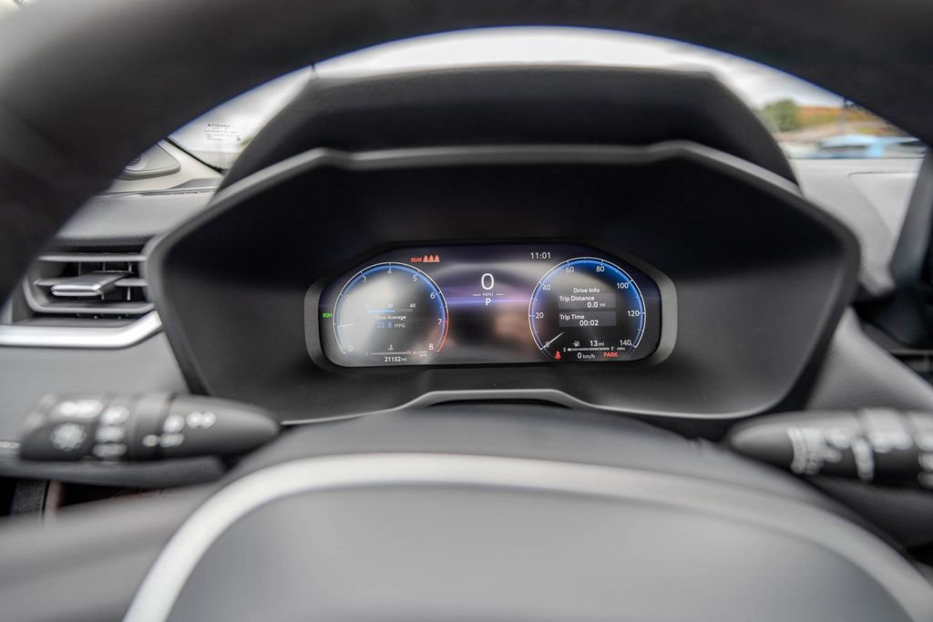 Used 2023 Toyota RAV4 Limited image 20