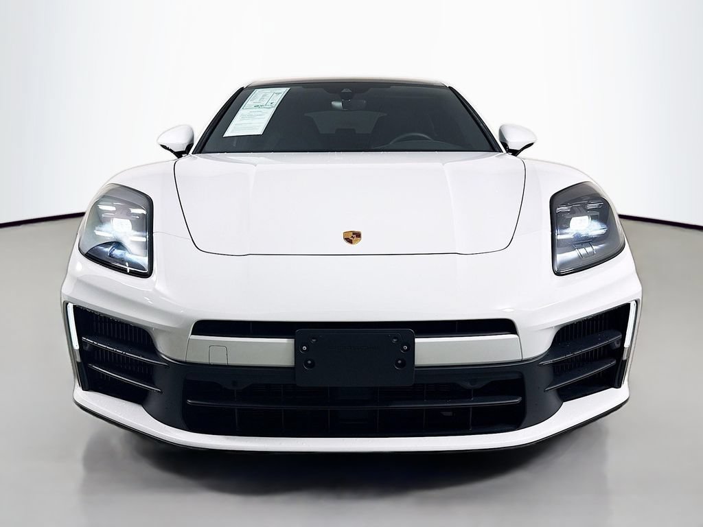 Used 2024 Porsche Panamera RWD image 2