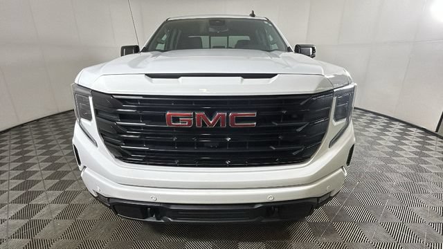 Used 2025 GMC Sierra 1500 Elevation w/ Preferred Package AWD/4WD image 7