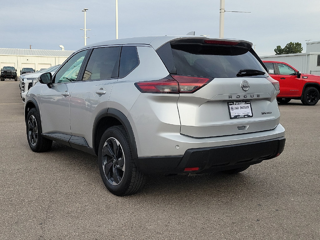 Used 2024 Nissan Rogue SV AWD/4WD image 8