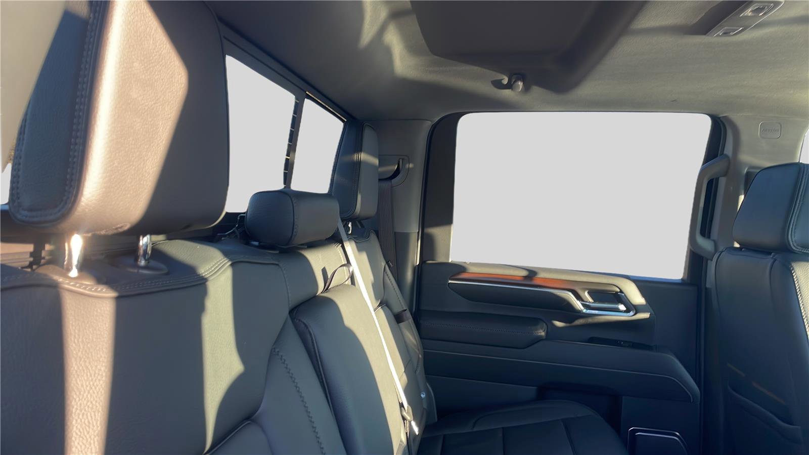 New 2026 GMC Sierra 2500 Denali w/ Denali Reserve Package image 19