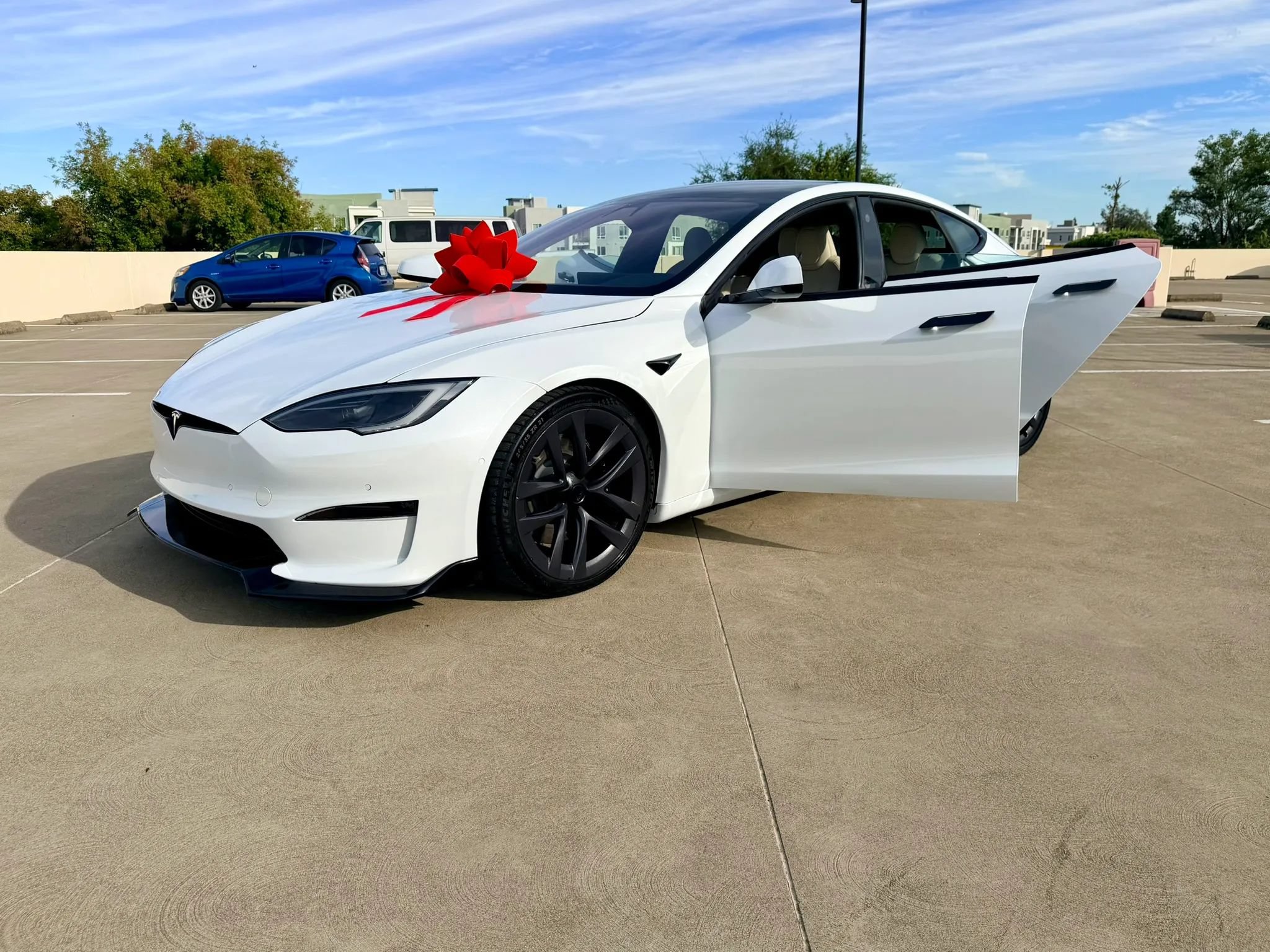Used 2022 Tesla Model S Standard Range AWD/4WD image 84