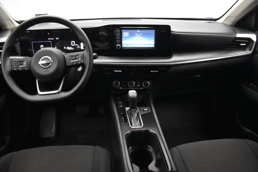 Used 2025 Nissan Kicks S AWD/4WD image 23
