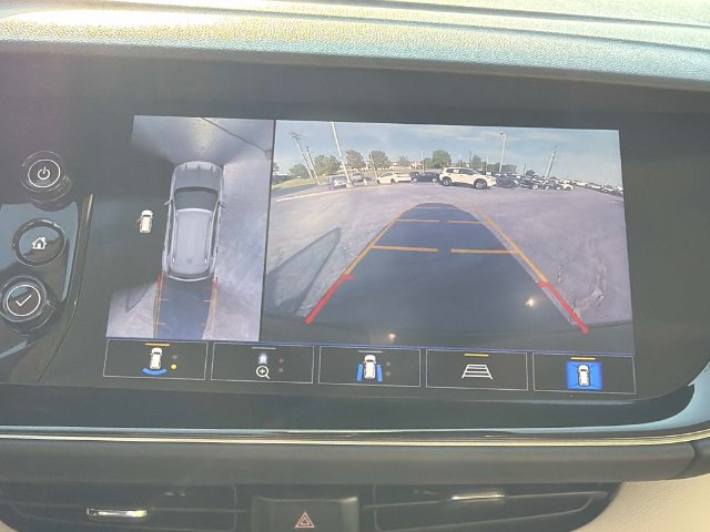 Used 2021 Buick Envision Avenir FWD image 32