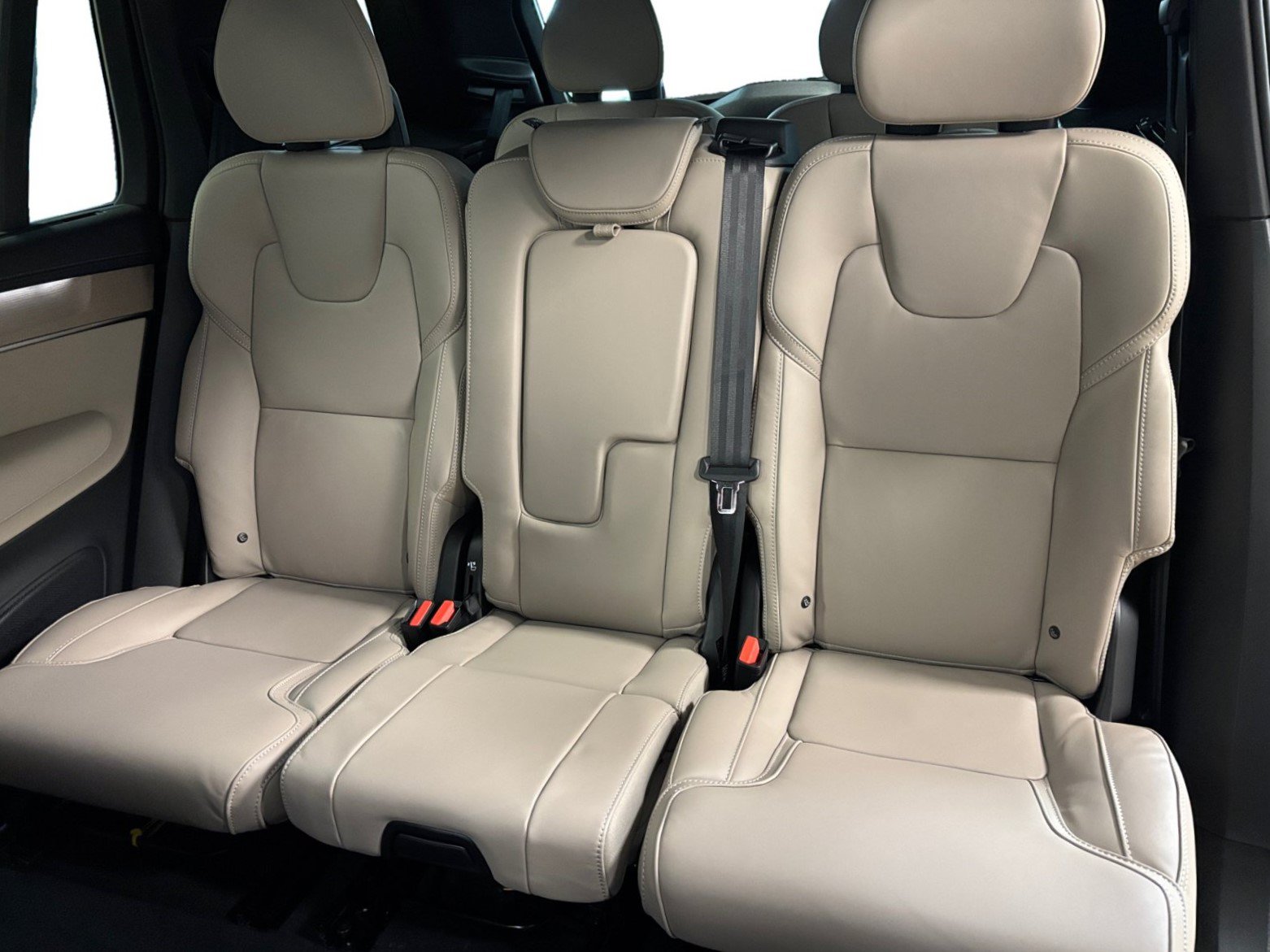 New 2026 Volvo XC90 T8 Ultra w/ Protection Package AWD/4WD image 42
