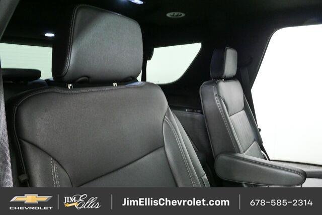 Used 2024 Chevrolet Tahoe Z71 w/ Luxury Package AWD/4WD image 20