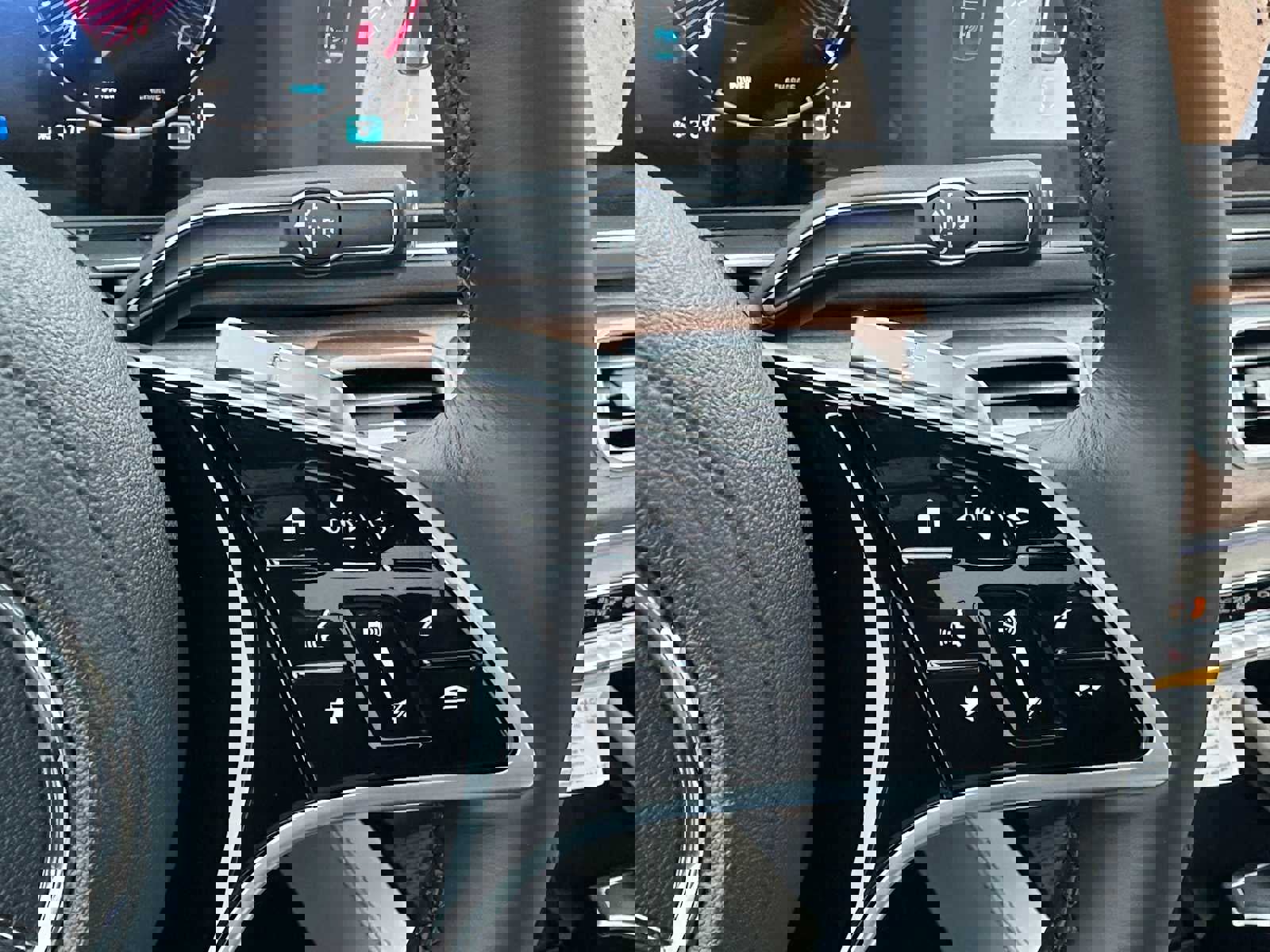 New 2026 Mercedes-Benz GLE 450 4MATIC image 36