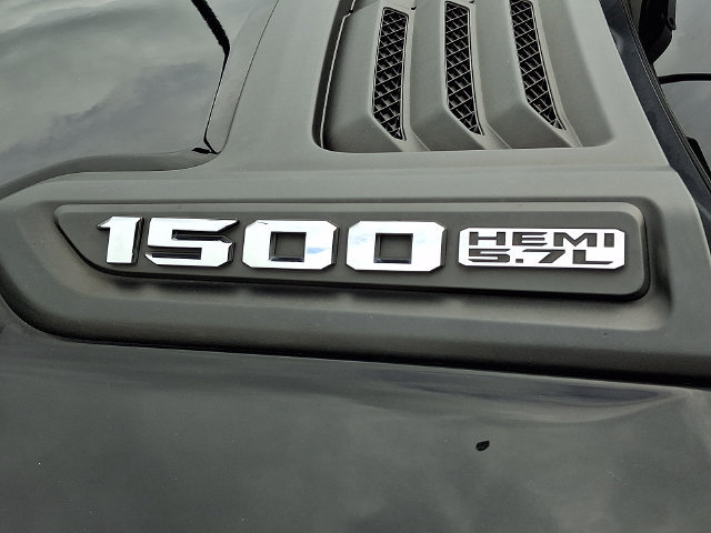 Used 2020 RAM 1500 Laramie w/ Sport Appearance Package AWD/4WD image 10