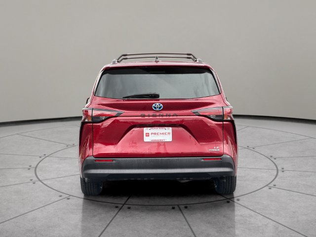Certified 2022 Toyota Sienna LE FWD image 5