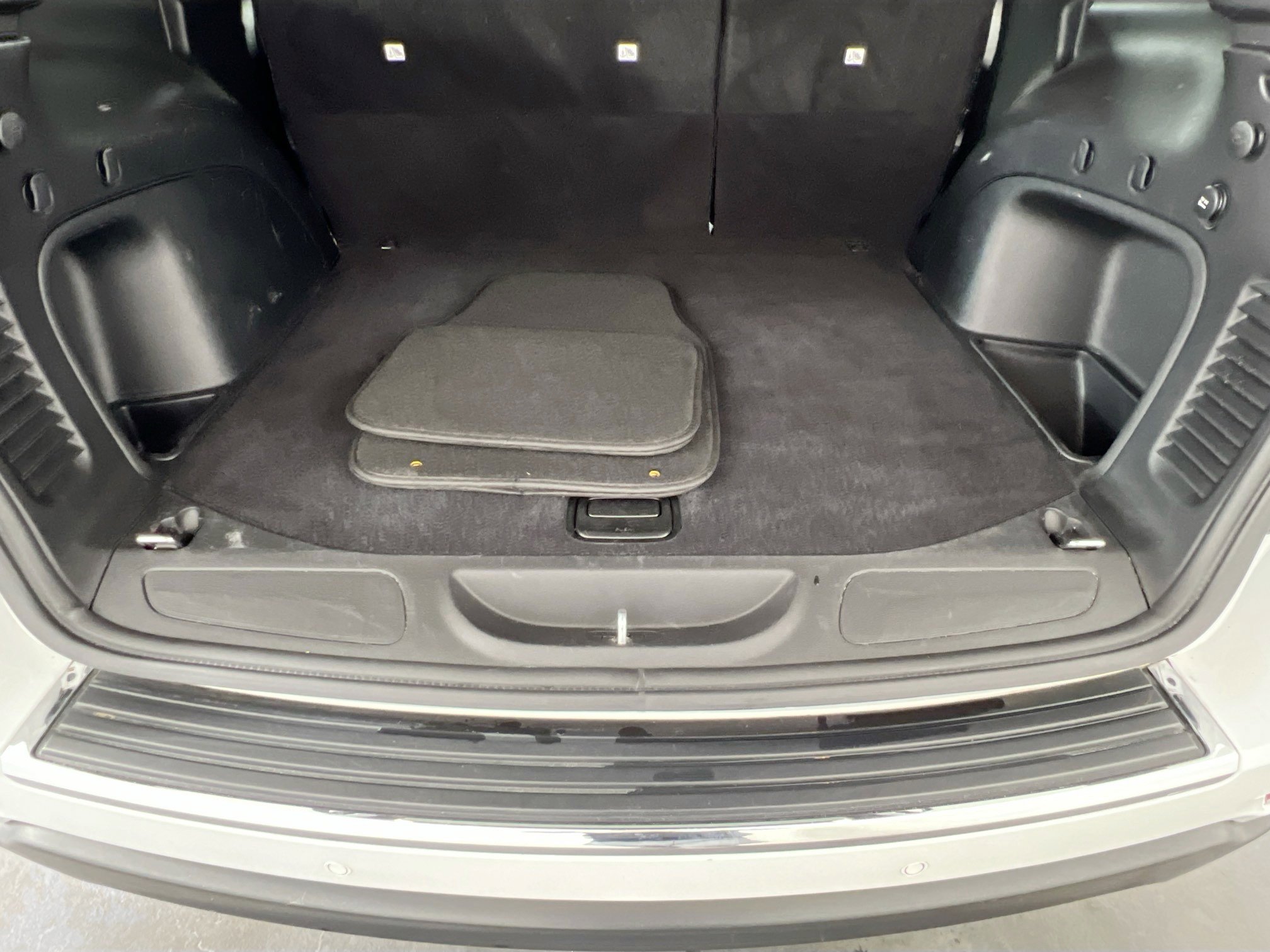 Used 2022 Jeep Grand Cherokee Limited image 25