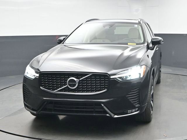 Used 2023 Volvo XC60 B5 Ultimate image 3