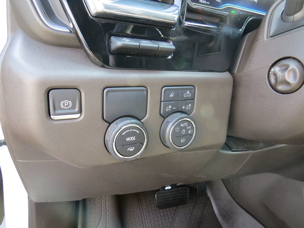 Used 2022 Chevrolet Silverado 1500 LTZ w/ LTZ Premium Package RWD image 22