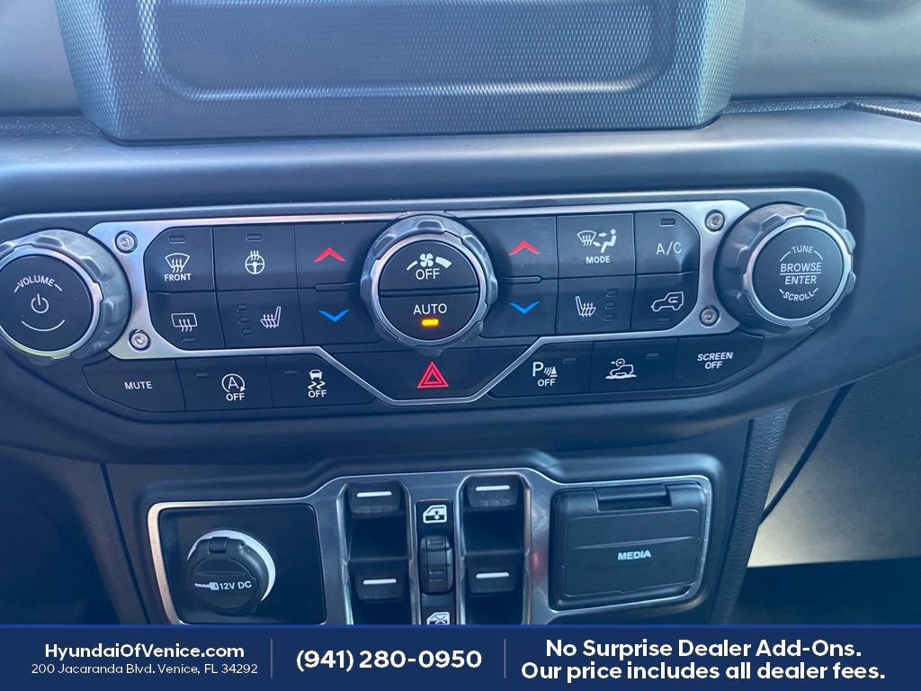 Used 2021 Jeep Wrangler Unlimited Sport AWD/4WD image 13