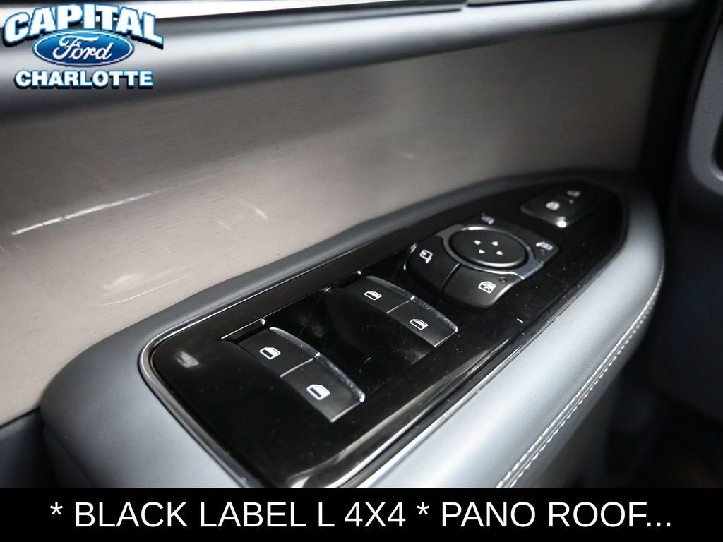 Used 2023 Lincoln Navigator L Black Label AWD/4WD image 23