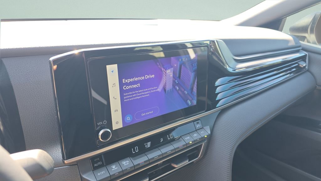 Certified 2025 Toyota Camry SE FWD image 18