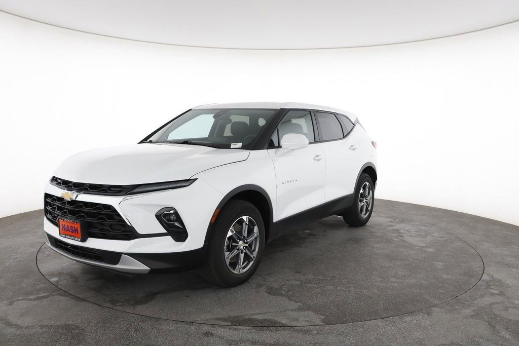 Used 2025 Chevrolet Blazer LT FWD image 5