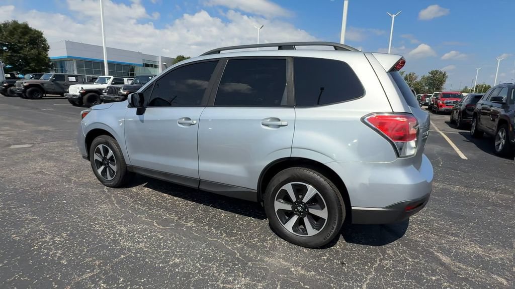 Used 2018 Subaru Forester 2.5i Premium w/ All-Weather Package AWD/4WD image 6