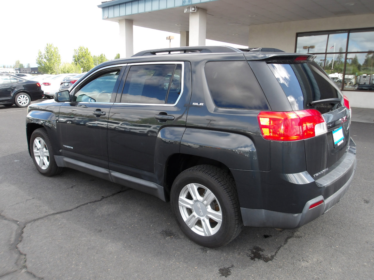Used 2014 GMC Terrain SLE AWD/4WD image 3