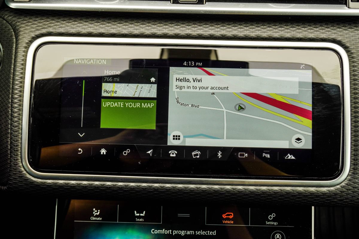 Used 2020 Land Rover Range Rover Velar R-Dynamic S image 23