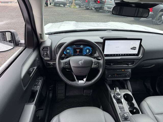 Used 2025 Ford Bronco Sport Badlands image 6