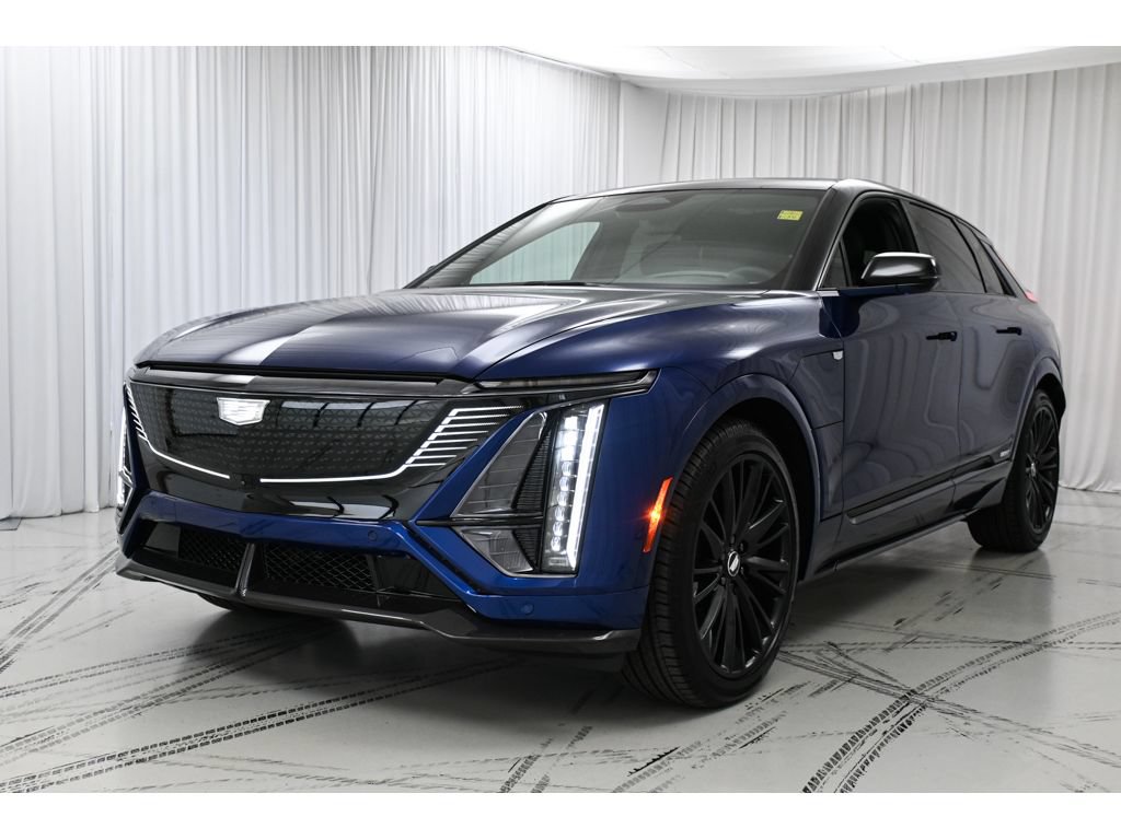 New 2026 Cadillac Lyriq V w/ Exterior Carbon Fiber Package AWD/4WD image 4