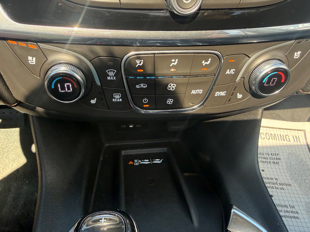 Used 2019 Chevrolet Traverse Premier w/ Redline Edition AWD/4WD image 16