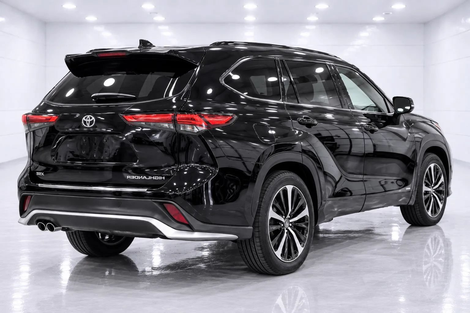 Used 2022 Toyota Highlander XSE AWD/4WD image 5