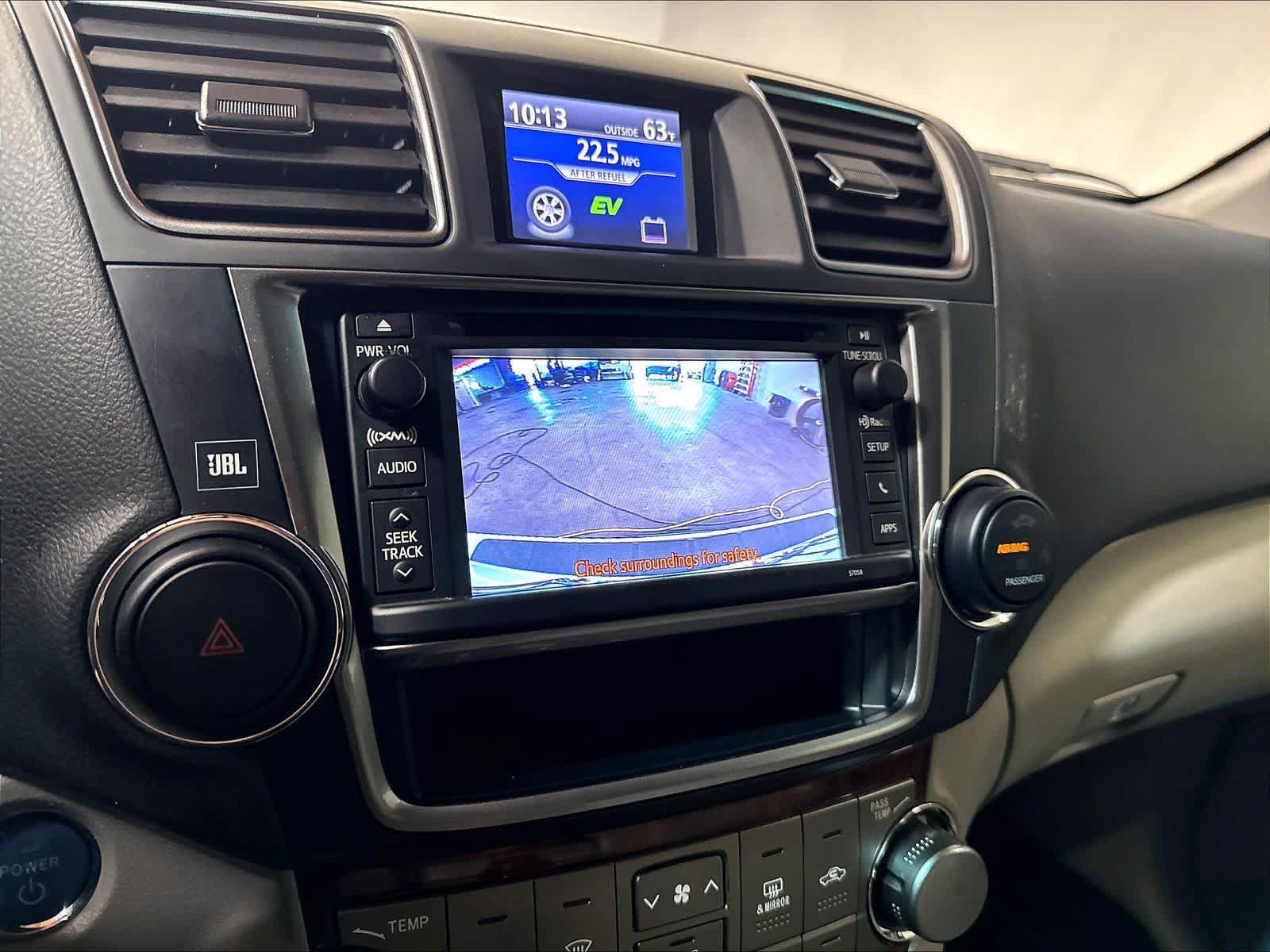 Used 2013 Toyota Highlander Limited AWD/4WD image 22