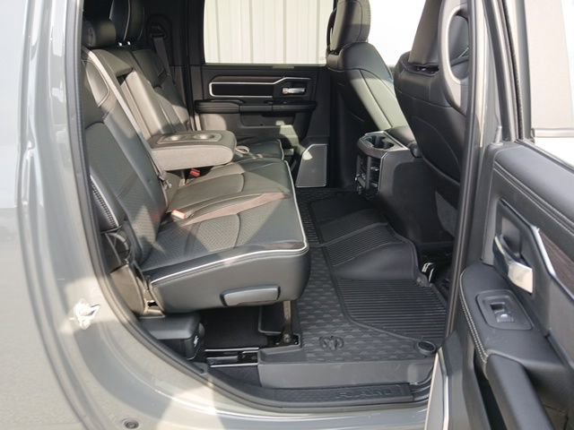 New 2026 RAM 2500 Laramie AWD/4WD image 32