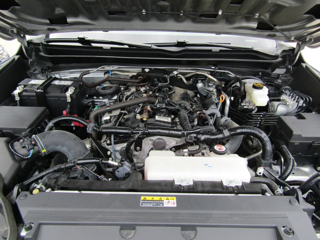Used 2025 Toyota Tacoma TRD Off-Road AWD/4WD image 27