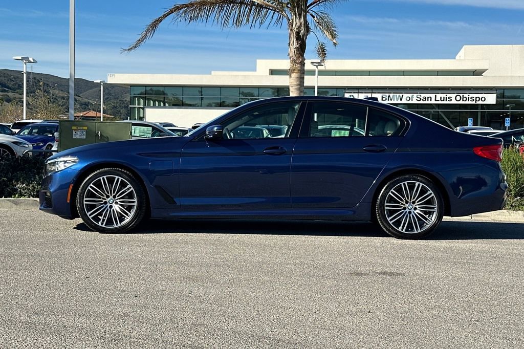 Used 2019 BMW 530e w/ M Sport Package image 6