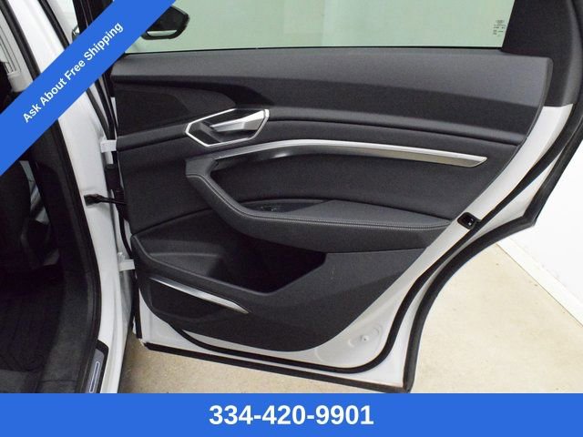 Used 2021 Audi e-tron Premium Plus w/ Premium Plus Package image 21