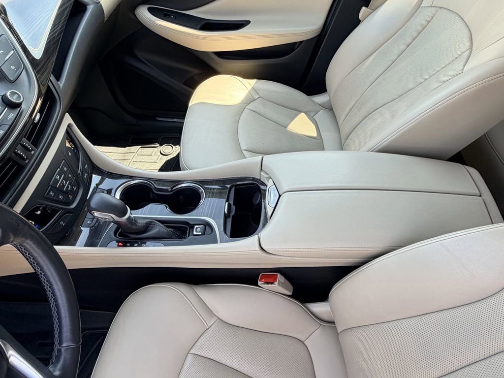 Used 2019 Buick Envision Essence image 21