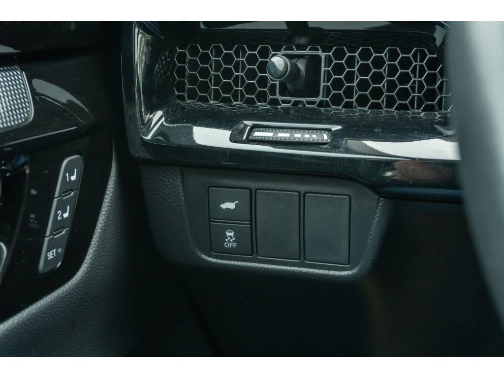 Used 2025 Honda CR-V EX-L image 29