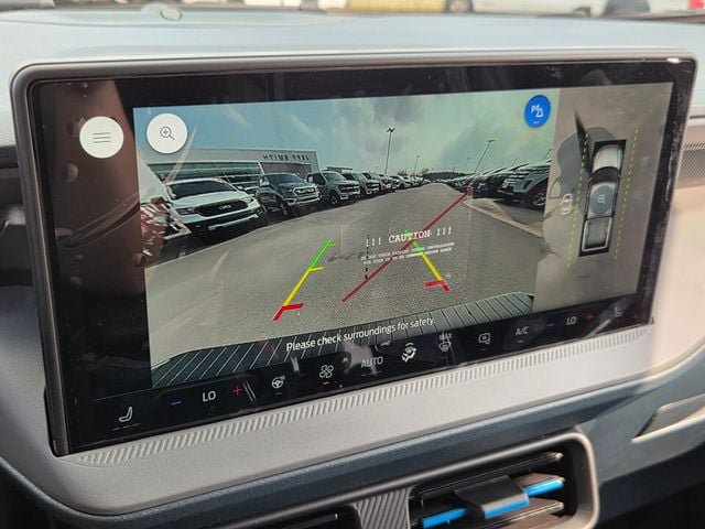 New 2026 Ford Maverick Lobo AWD/4WD image 18