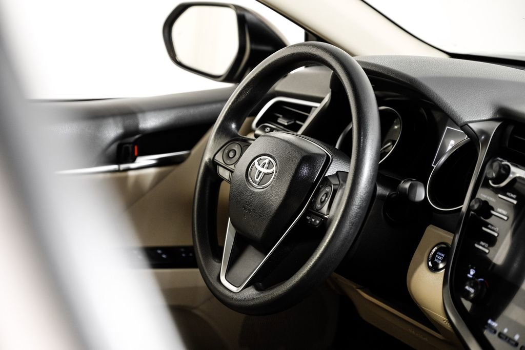 Used 2018 Toyota Camry LE w/ Audio Package image 14