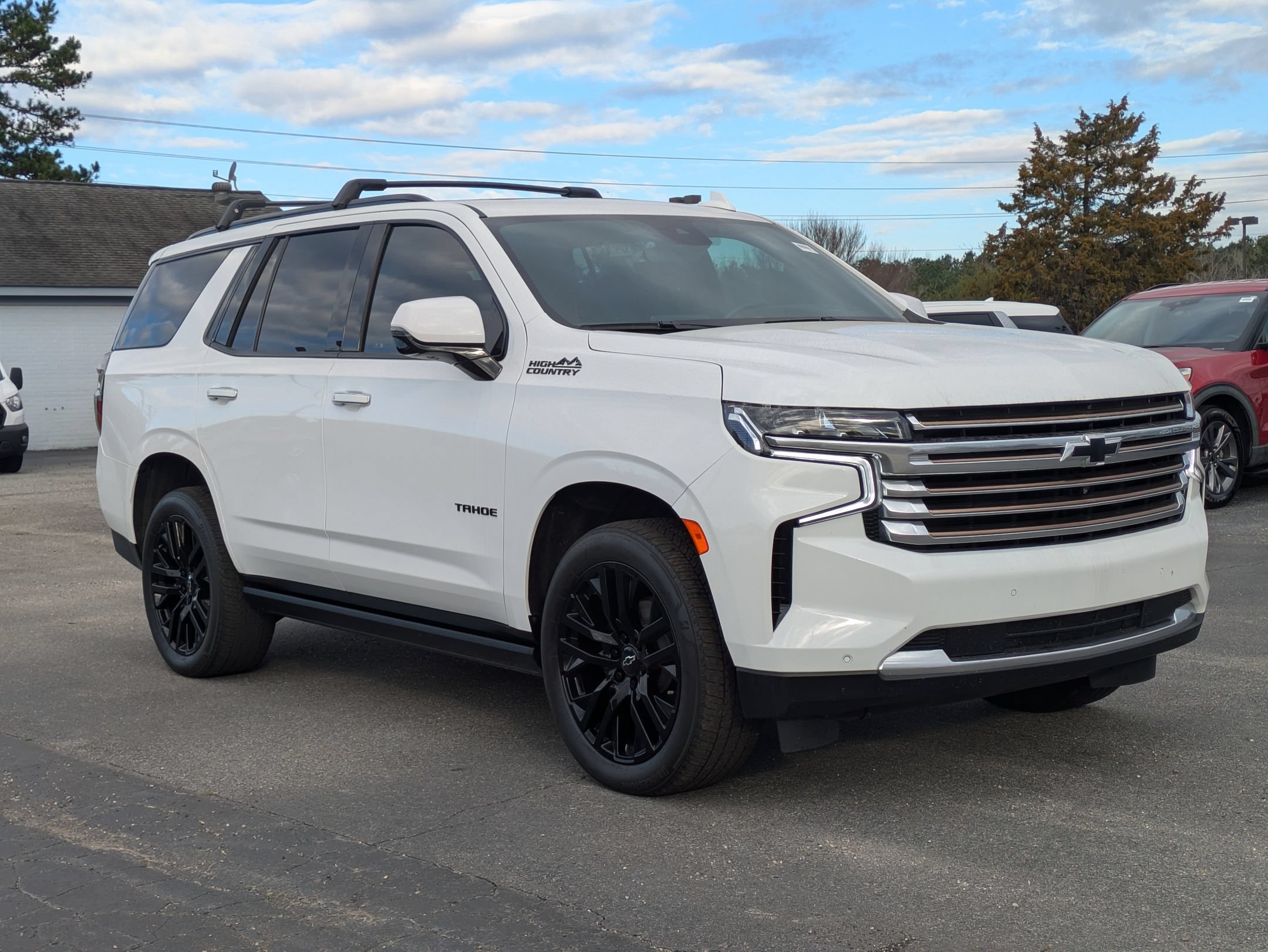 Used 2023 Chevrolet Tahoe High Country w/ Premium Package AWD/4WD image 1