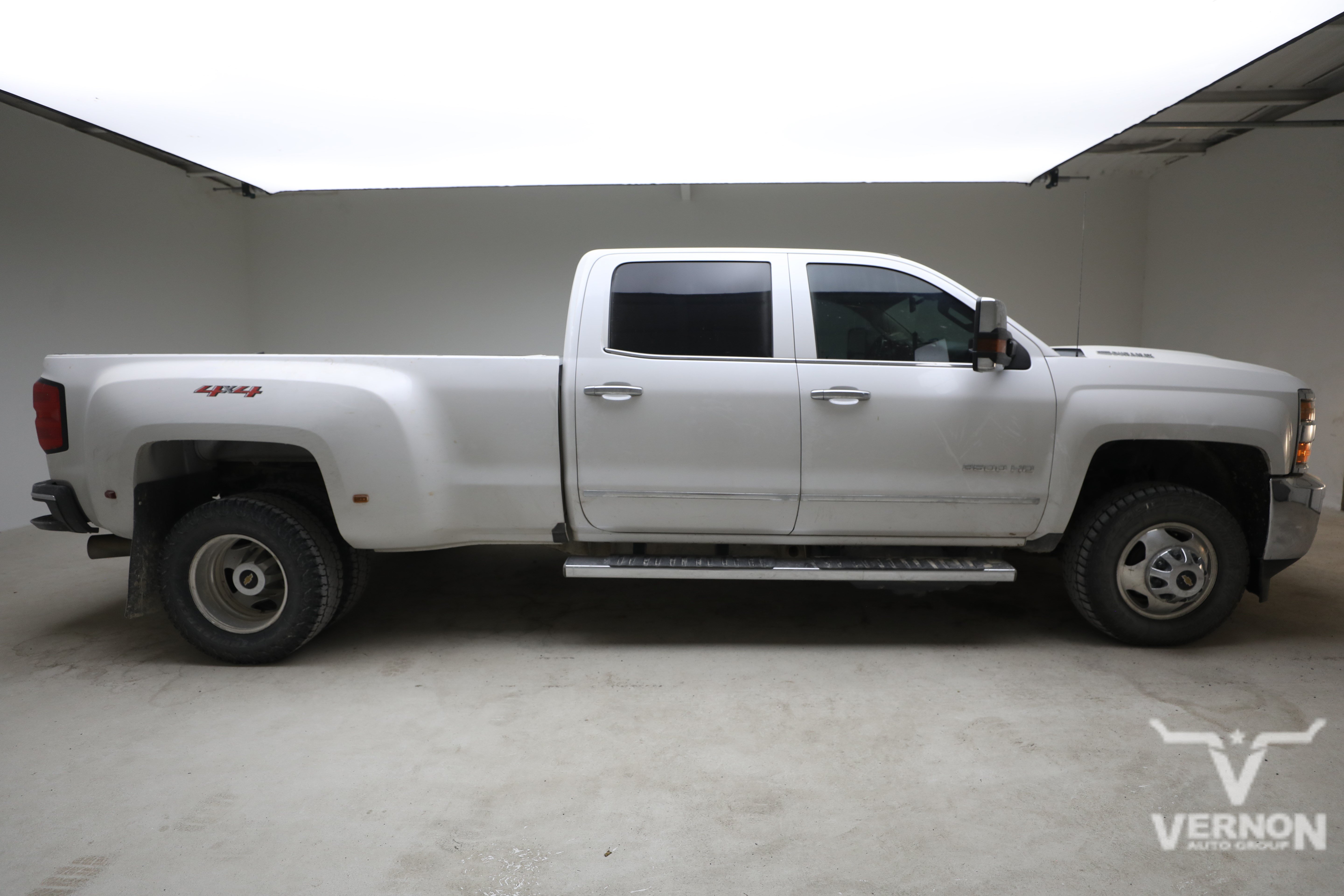 Used 2019 Chevrolet Silverado 3500 LTZ w/ Duramax Plus Package AWD/4WD image 5