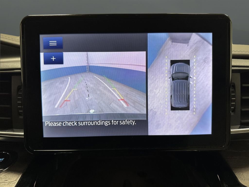 Used 2023 Ford Explorer Platinum w/ Class IV Trailer Tow Package image 10