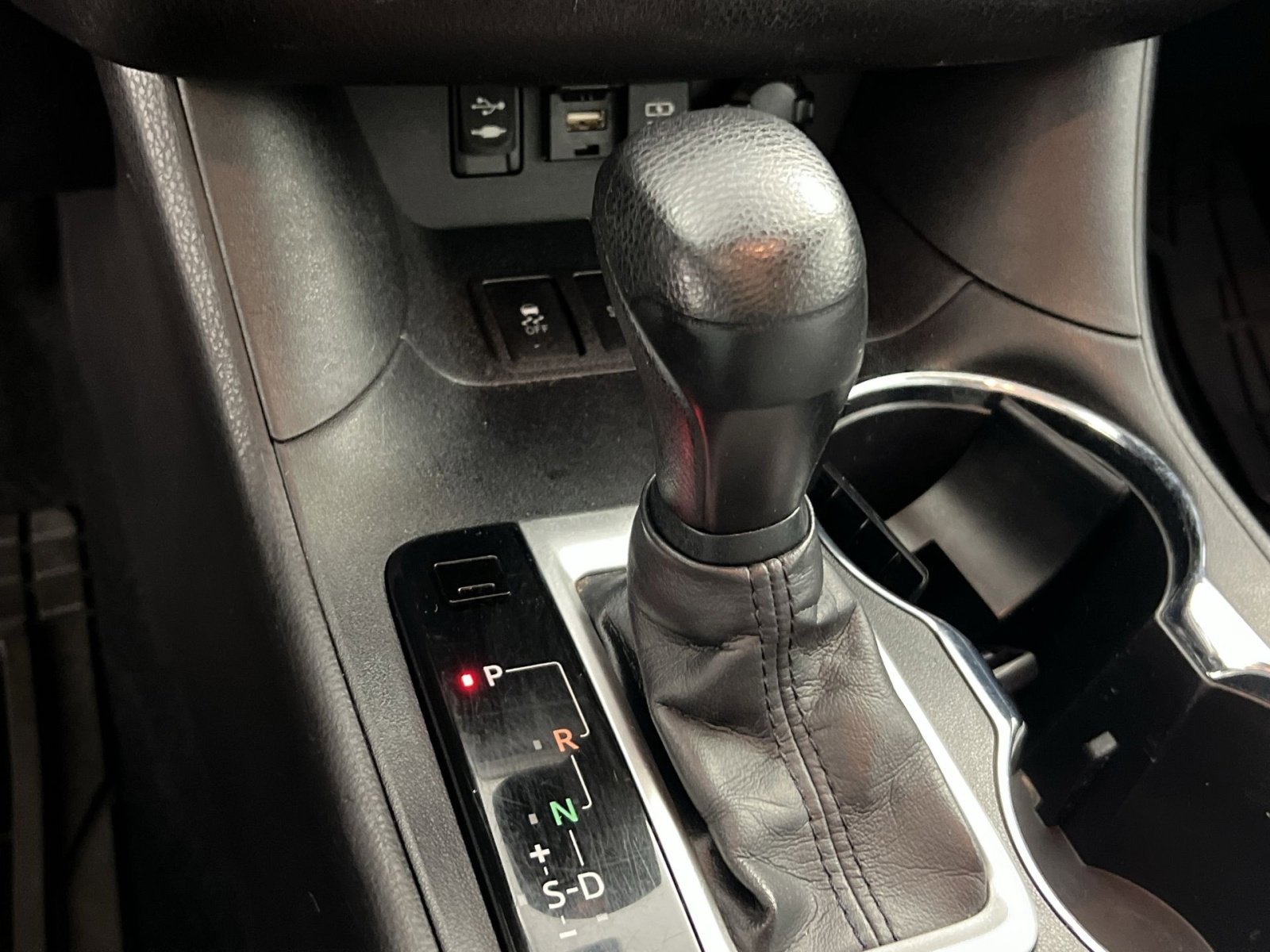 Used 2019 Toyota Highlander LE image 22