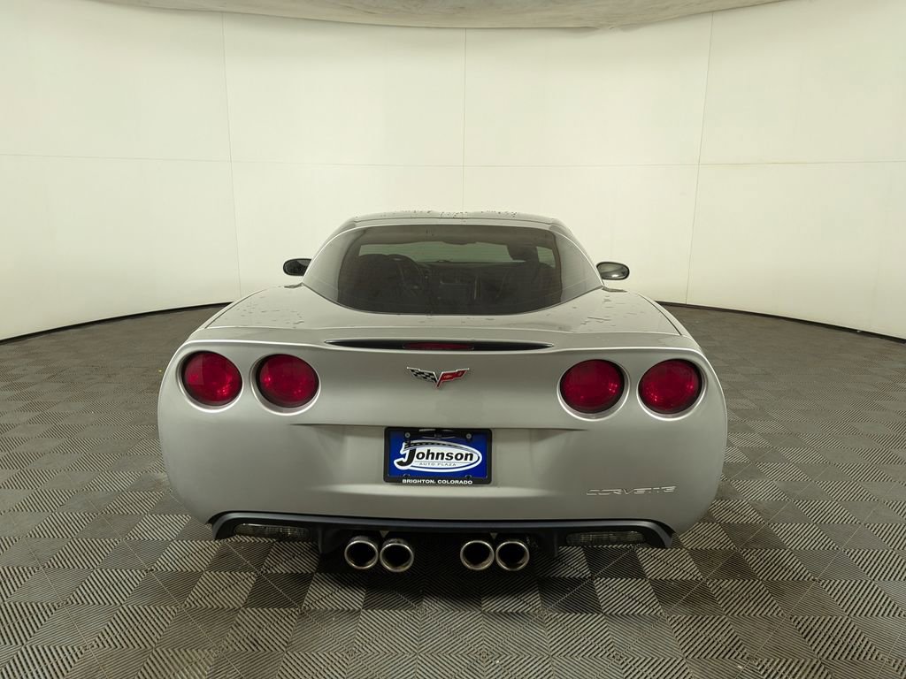Used 2007 Chevrolet Corvette Coupe w/ Preferred Equipment Group RWD image 8