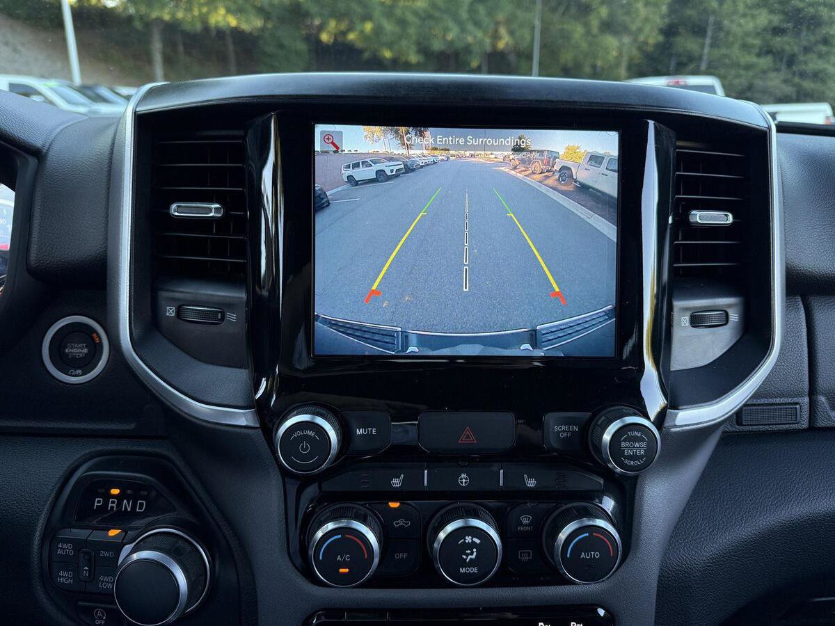 Used 2022 RAM 1500 Big Horn AWD/4WD image 19