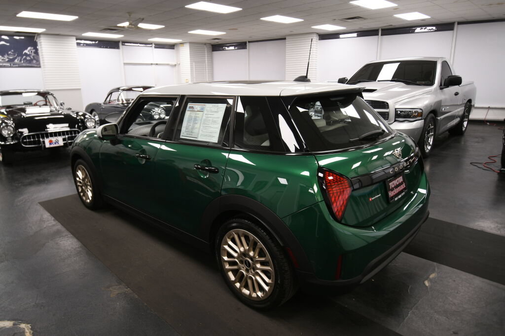 Used 2025 MINI Cooper S FWD image 6