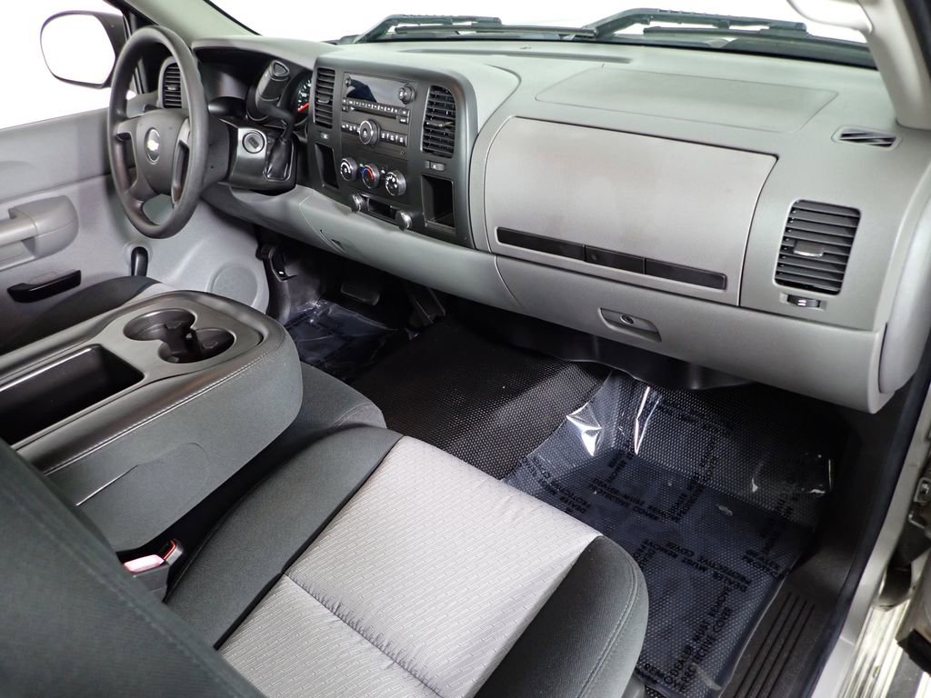 Used 2009 Chevrolet Silverado 1500 W/T image 36