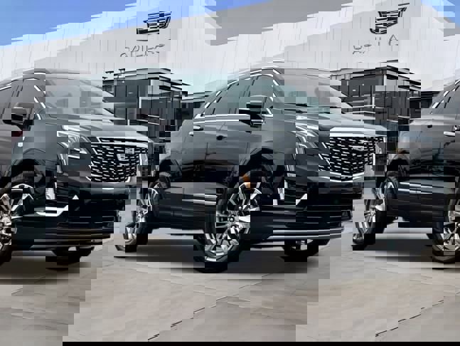 New 2025 Cadillac XT5 Premium Luxury w/ Technology Package FWD image 2