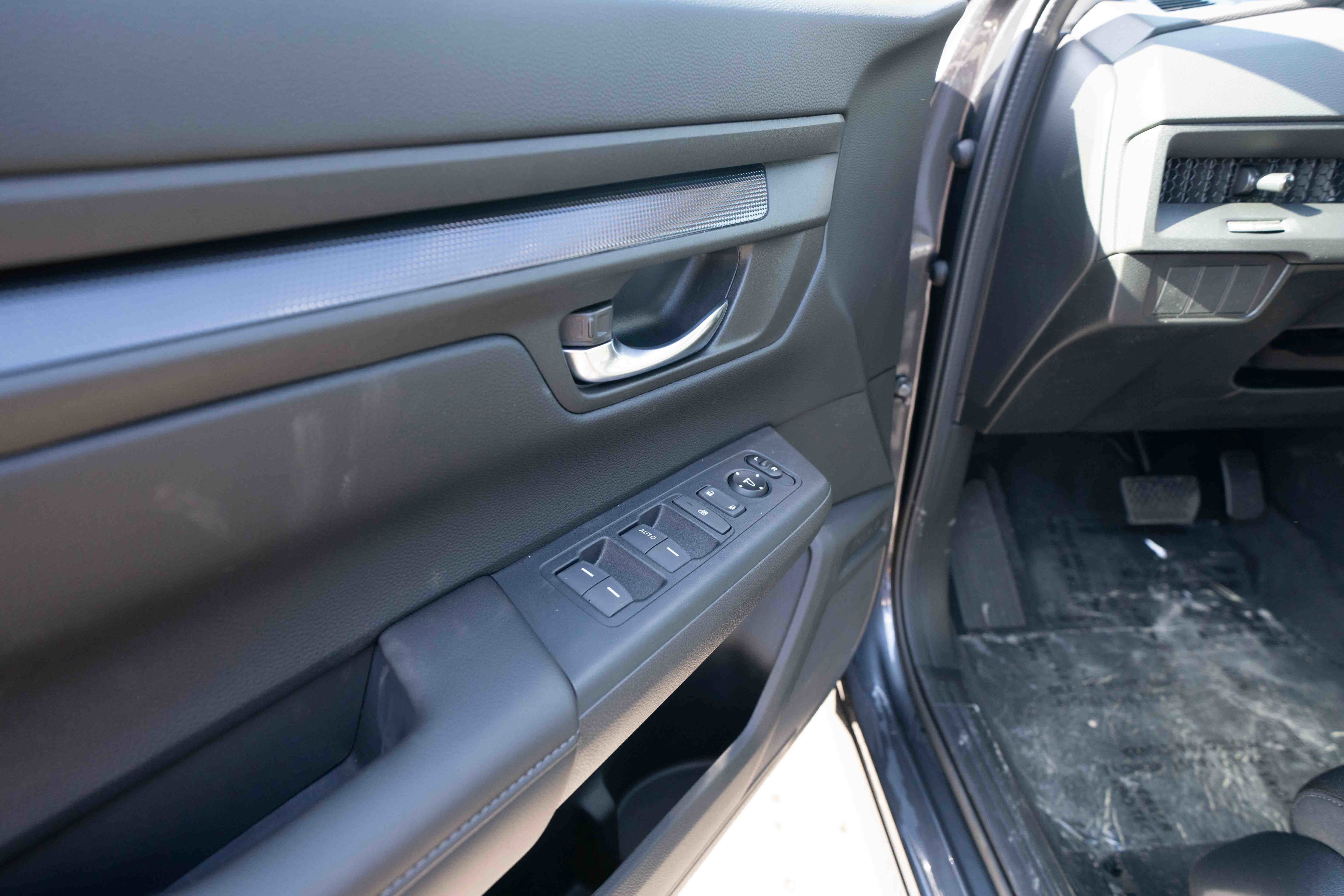 New 2026 Honda CR-V LX image 7